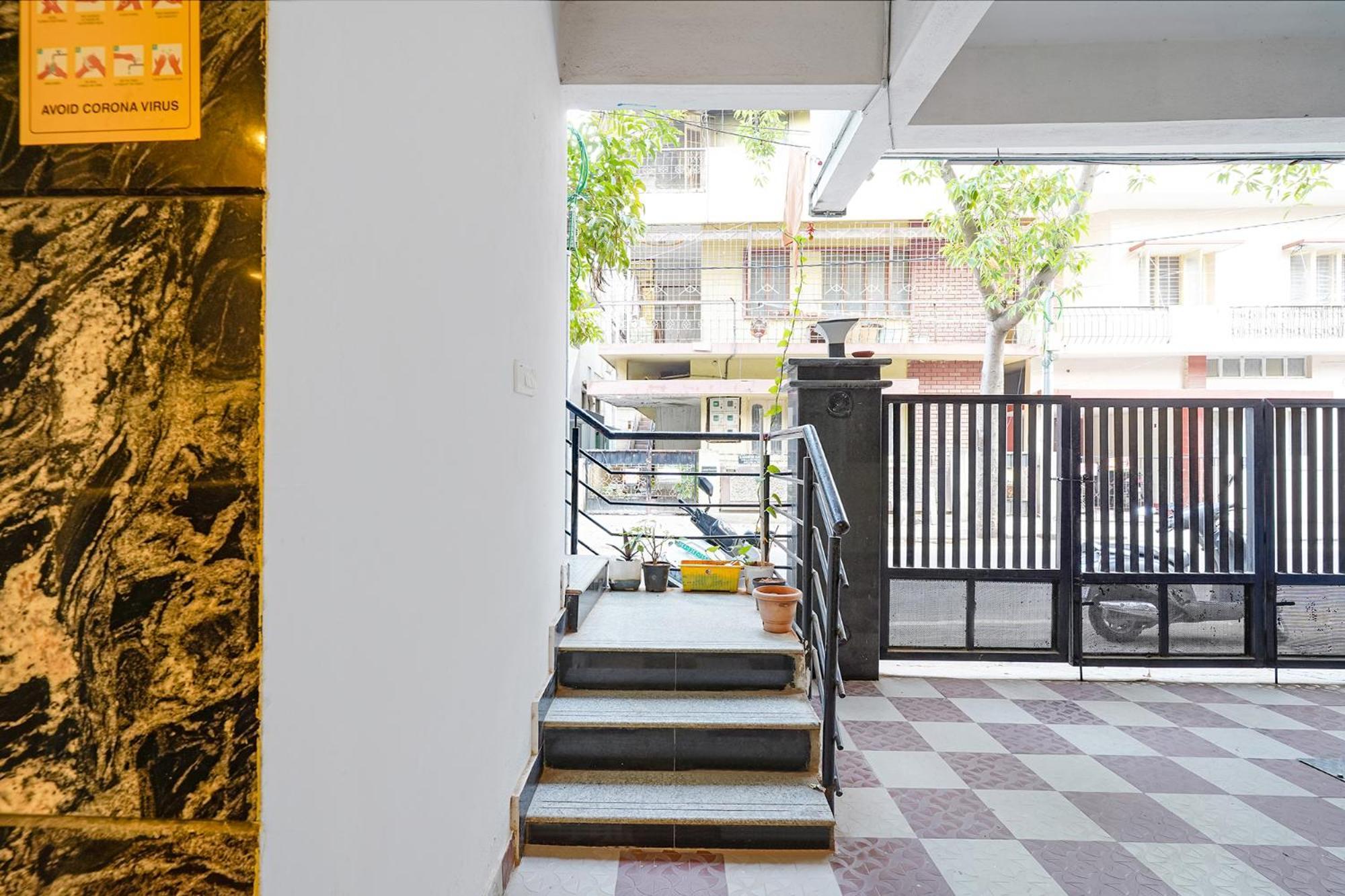 Fabexpress Kings Suites I Bangalore Exterior photo