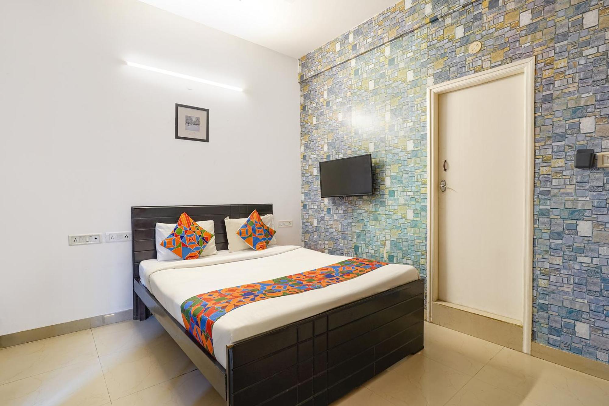 Fabexpress Kings Suites I Bangalore Exterior photo